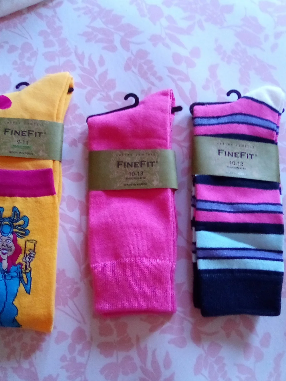 Women’s Bright Pink Crew Socks - Pack Single ( Bag E )